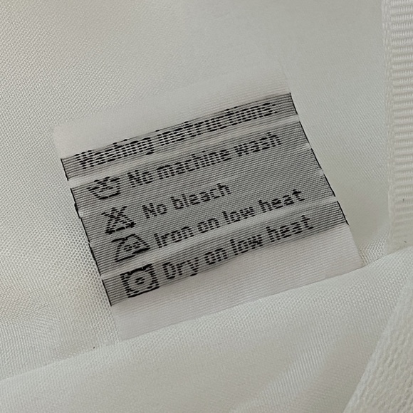 Elegant White Wedding Dress - Picture 14 of 14